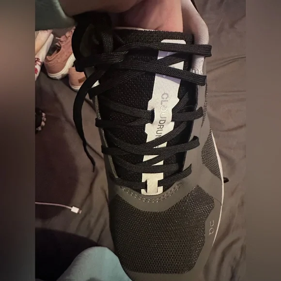 On clouds - Picture 4 of 5